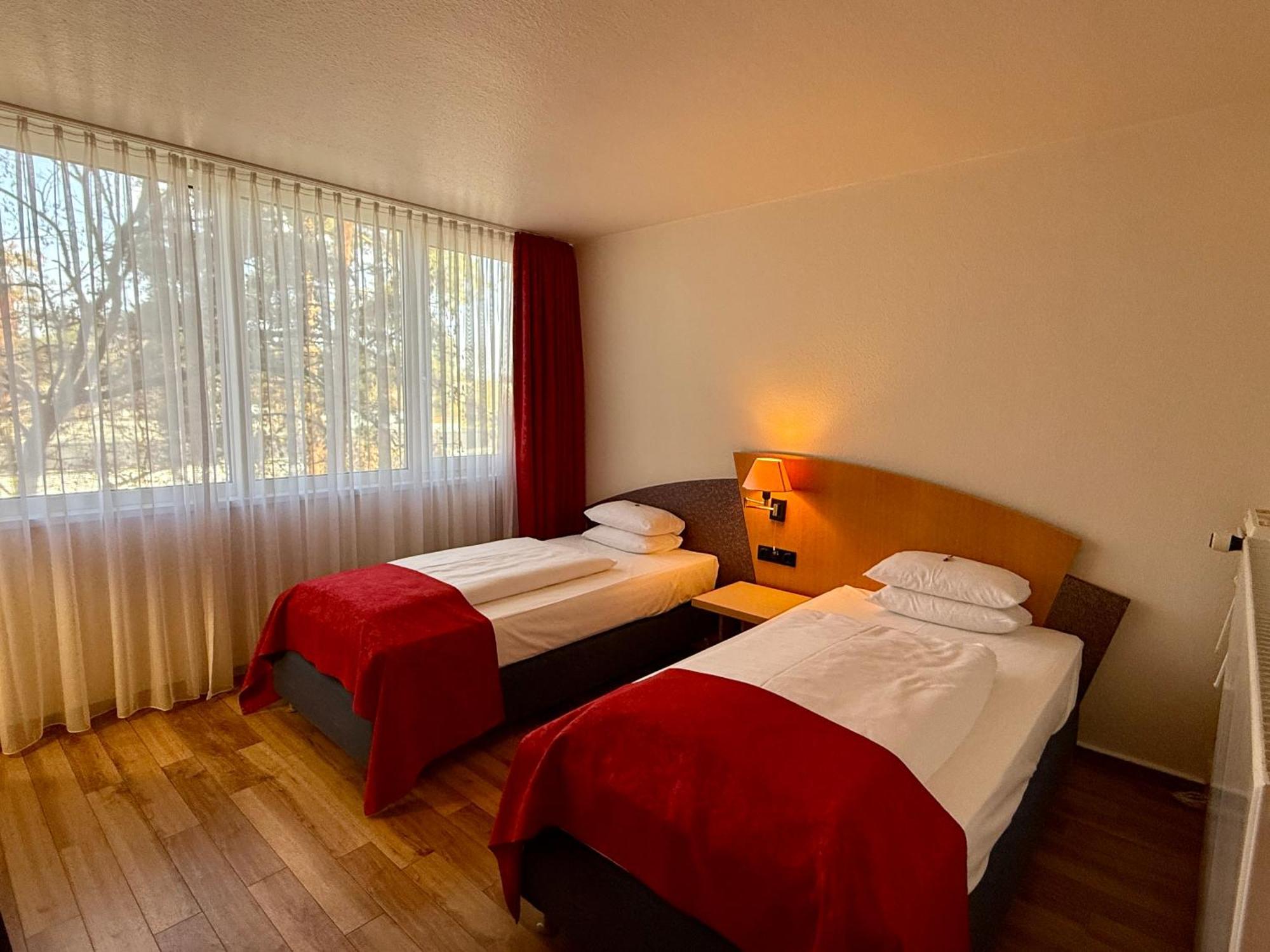 Arvena Messe Hotel Norymberga Zewnętrze zdjęcie