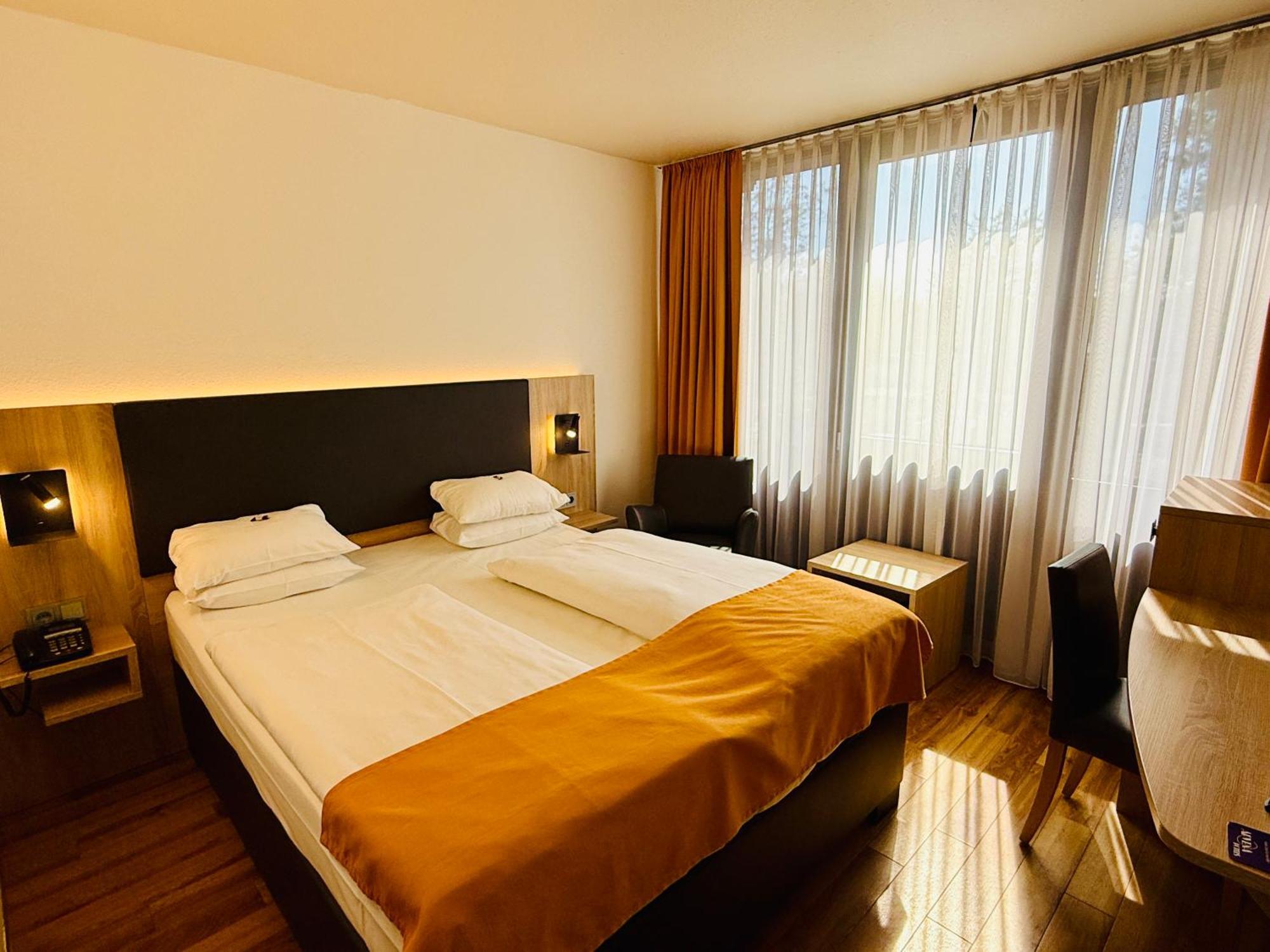 Arvena Messe Hotel Norymberga Zewnętrze zdjęcie